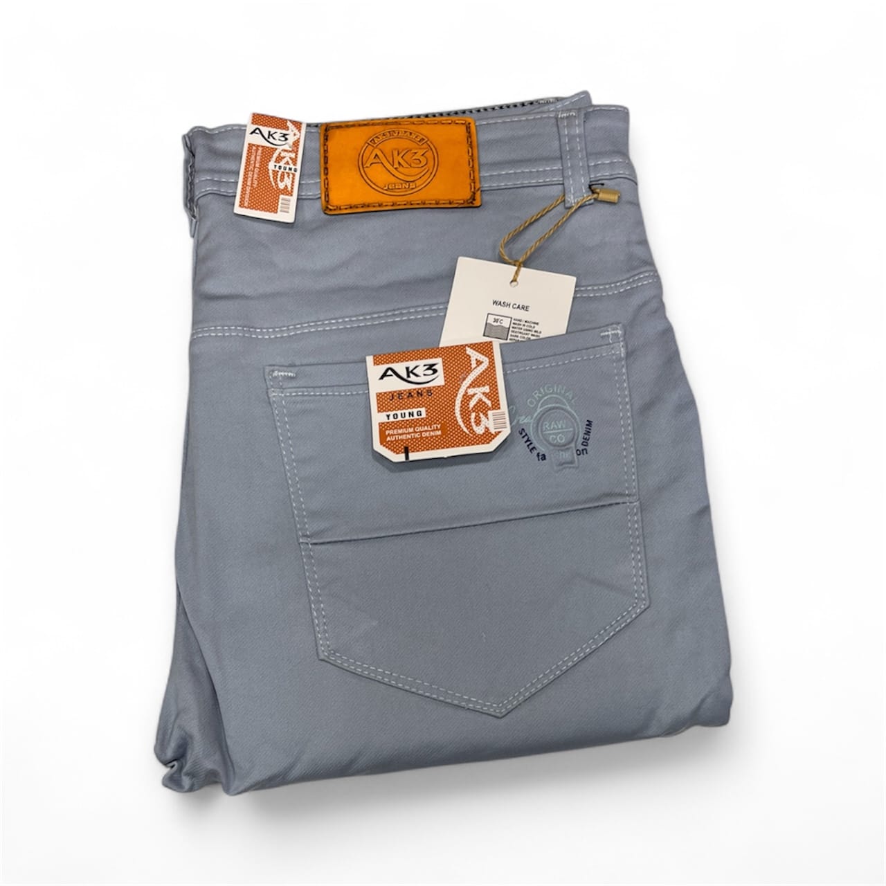 Smart Casual Style: Men's Everyday Chino Pant - Comfortable & Versatile